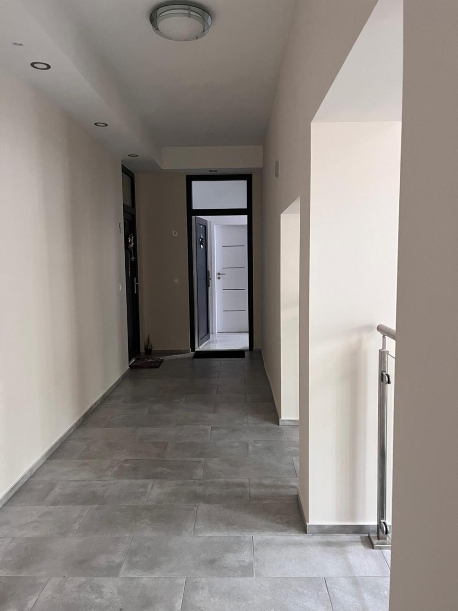 One Step Apartman - City Center Сомбатгей Екстер'єр фото