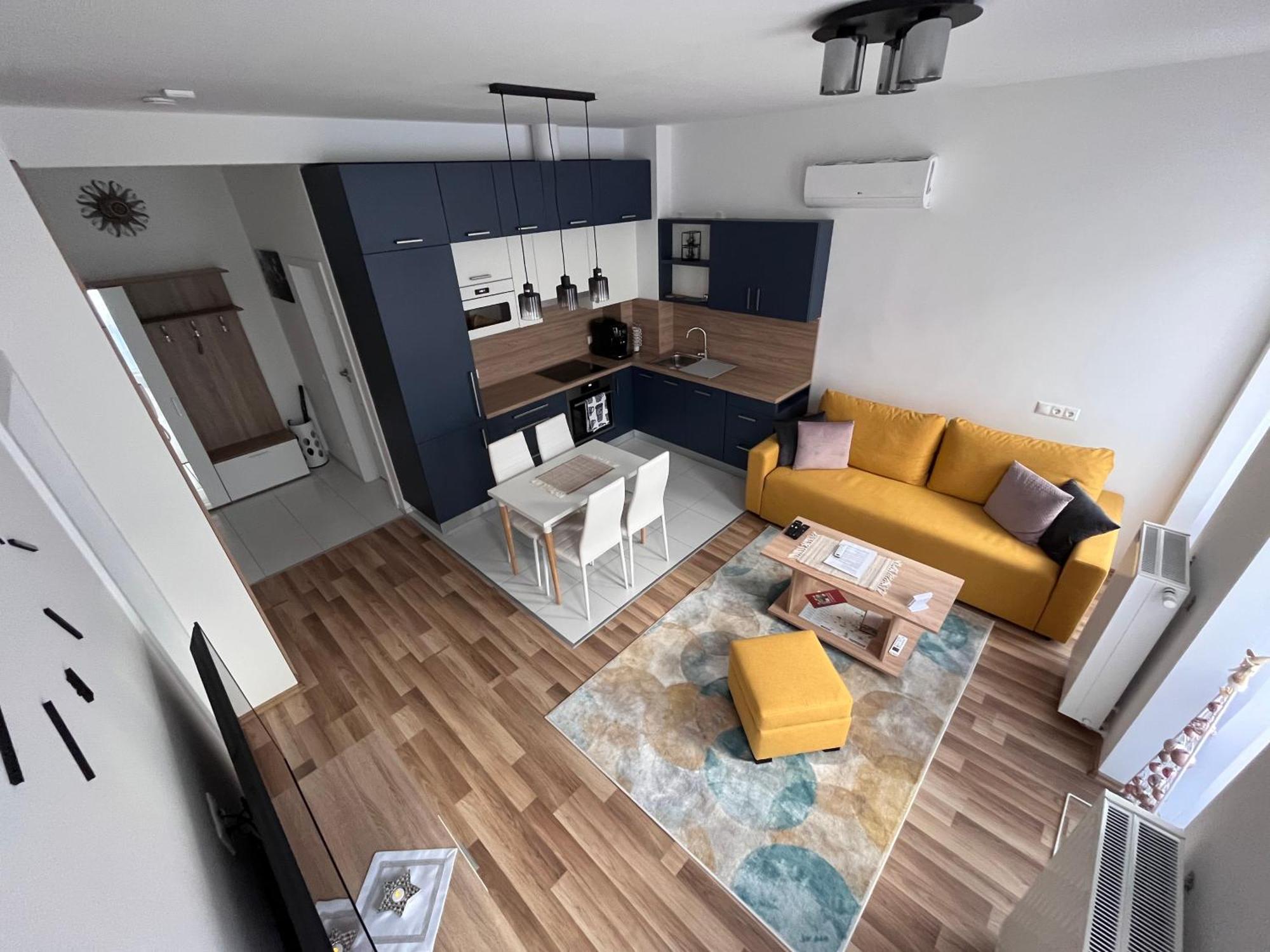 One Step Apartman - City Center Сомбатгей Екстер'єр фото
